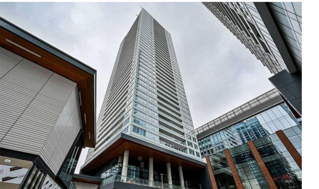 17 Bathurst St Flat-Fee Realtor®