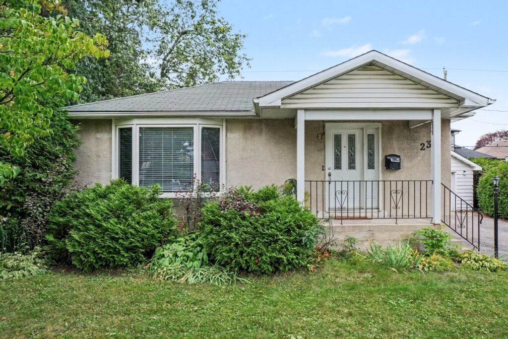 23 Meadowlands Dr W Flat-Fee Realtor®